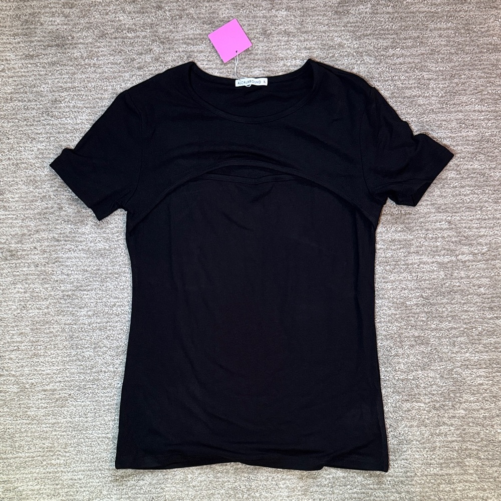 Black Women's Top (With Chest Opening)